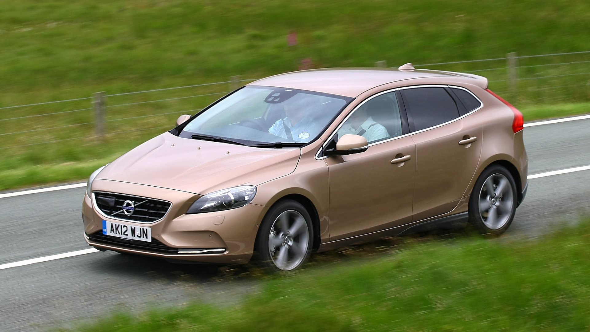 Kia and Volvo make most dependable cars, says new report AutoTrader